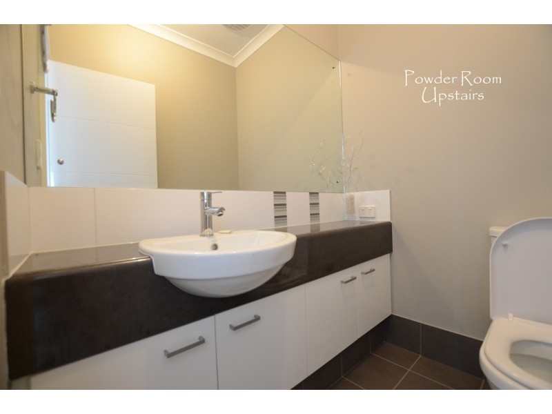 3 Podman Loop, North Coogee WA 6163