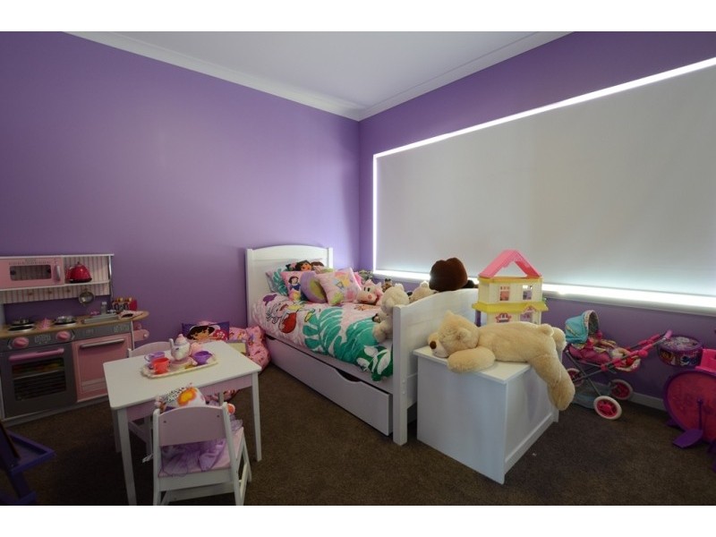 3 Podman Loop, North Coogee WA 6163