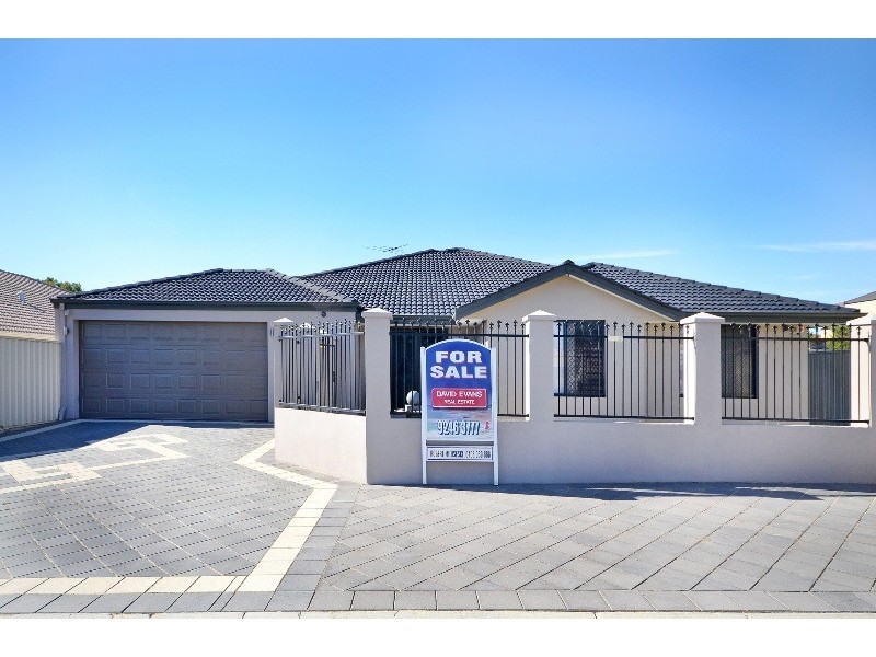57 Kingsway, Madeley WA 6065