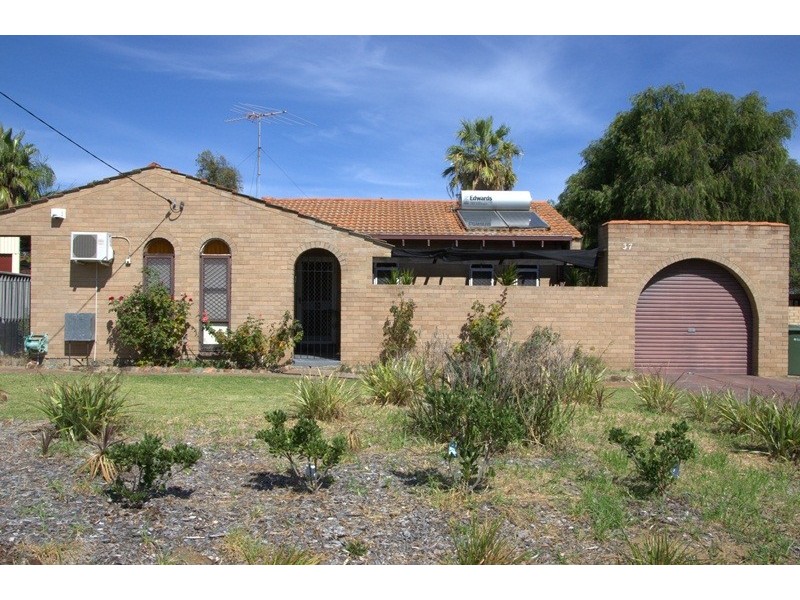 374 Warwick Road, Warwick WA 6024