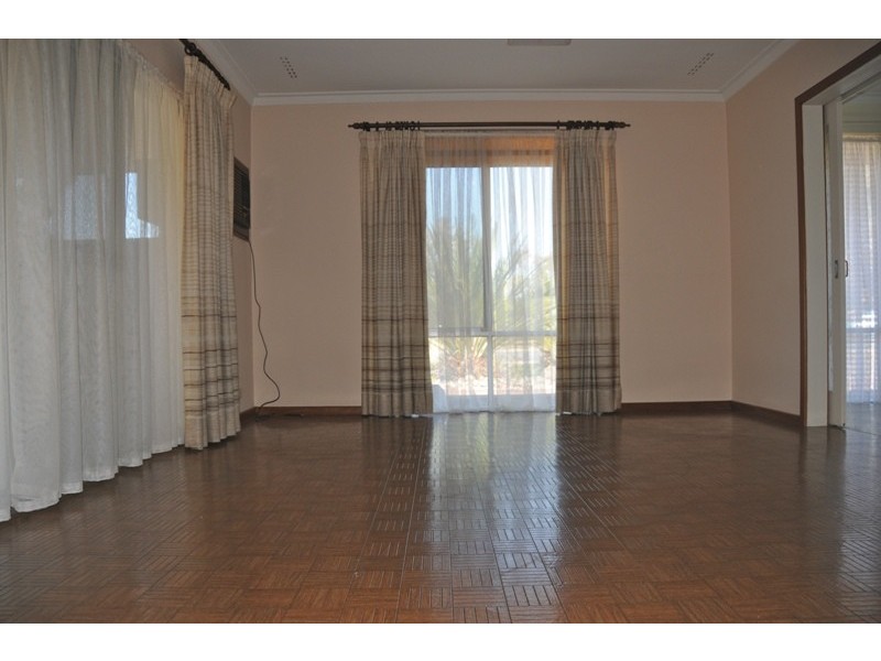 627  Beach Road, Warwick WA 6024