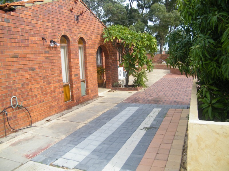 1 Griffith Way, Thornlie WA 6108