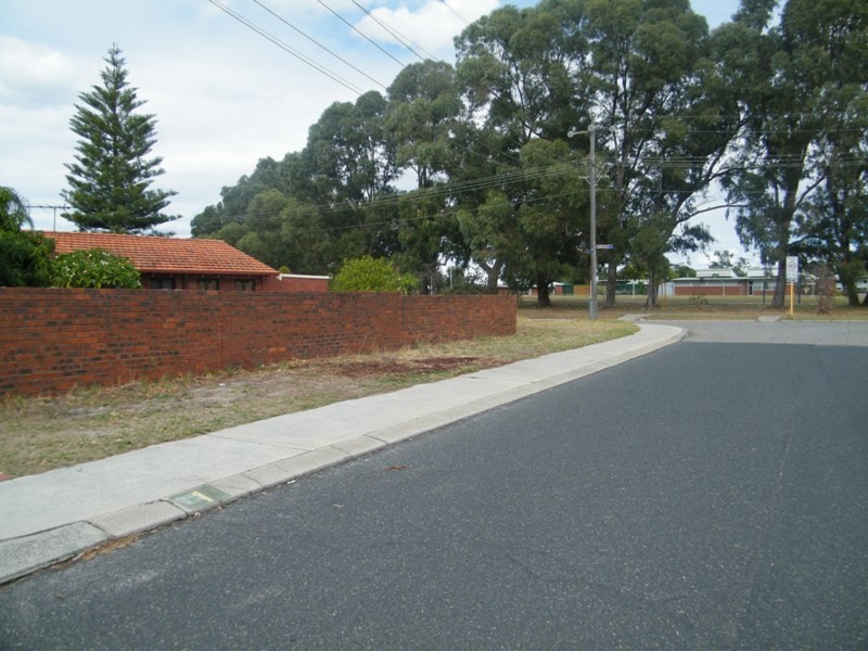 1 Griffith Way, Thornlie WA 6108