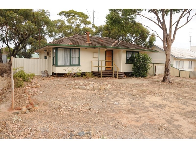 67 Throssell Street, Goomalling WA 6460