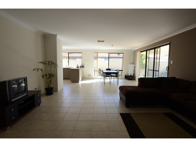 11 Lopez Crescent, Ashby WA 6065