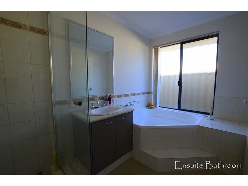 11 Lopez Crescent, Ashby WA 6065