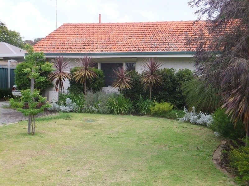 5A Compton Street, Balga WA 6061