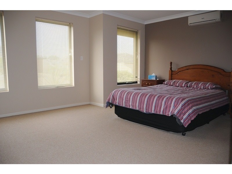 33 Hennessy Drive, Ashby WA 6065