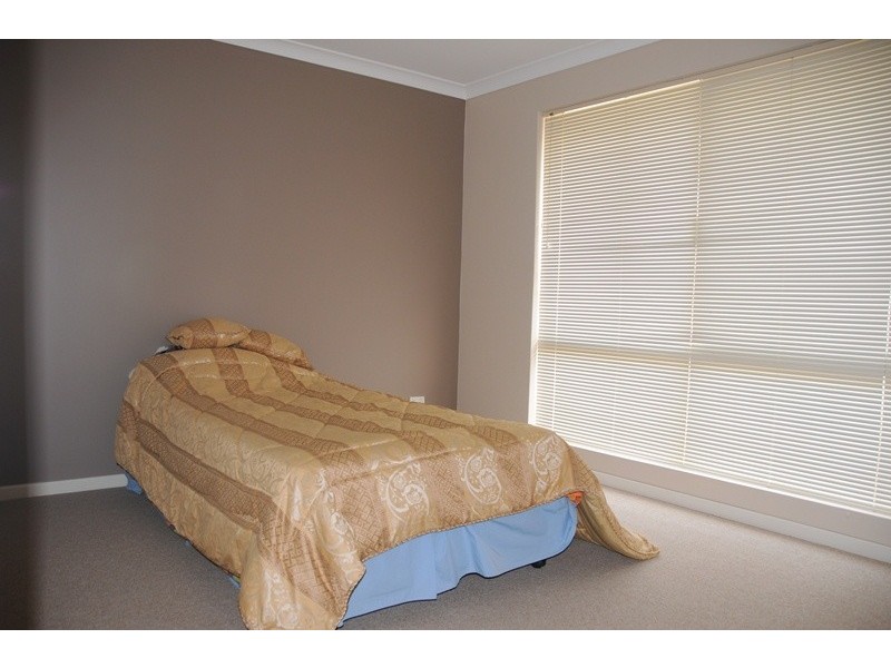 33 Hennessy Drive, Ashby WA 6065