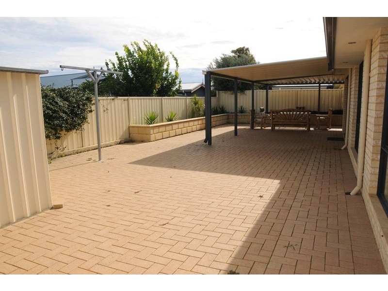 33 Hennessy Drive, Ashby WA 6065