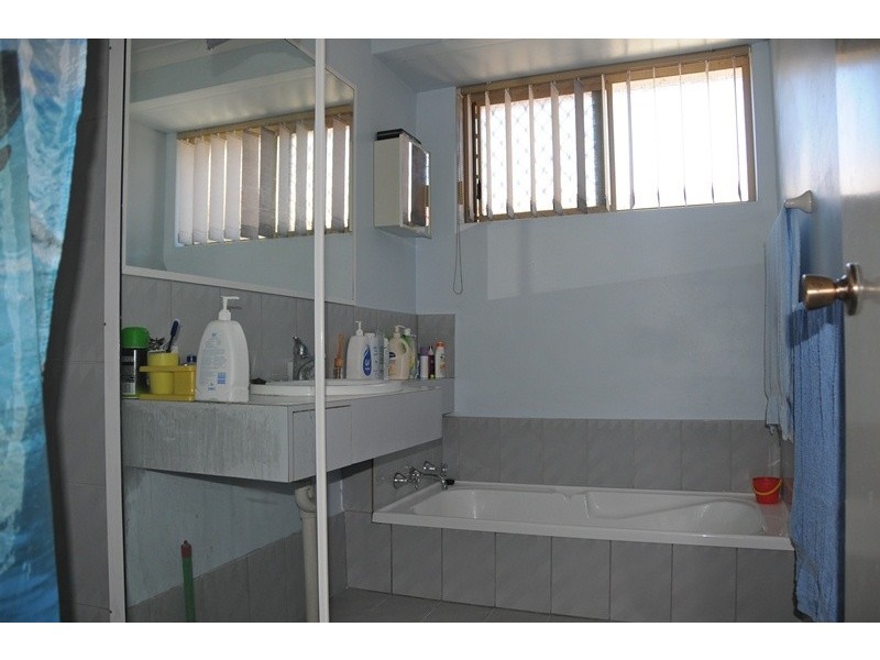 14 Addington Way, Marangaroo WA 6064