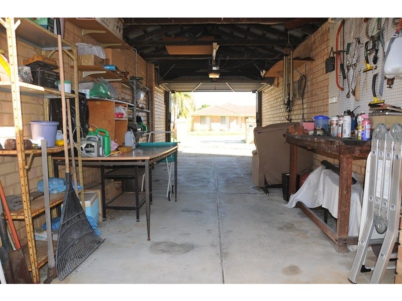 14 Addington Way, Marangaroo WA 6064