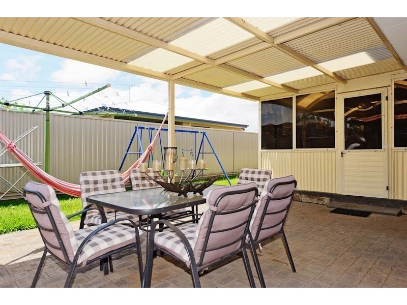 35 Whittle Place, Stirling WA 6021