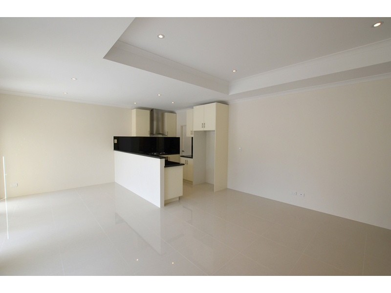 140A Ravenswood Drive, Nollamara WA 6061