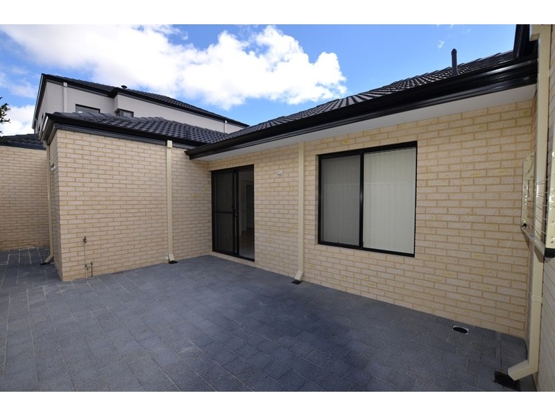 140B Ravenswood Drive, Nollamara WA 6061