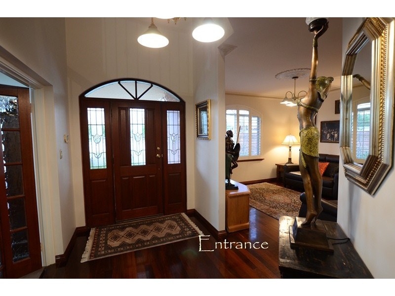 32 Ash Grove, Duncraig WA 6023