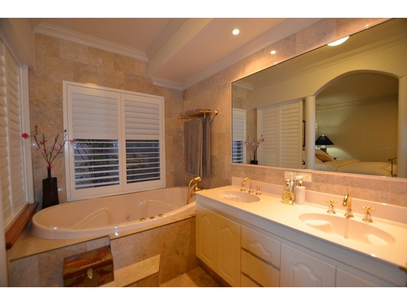 32 Ash Grove, Duncraig WA 6023