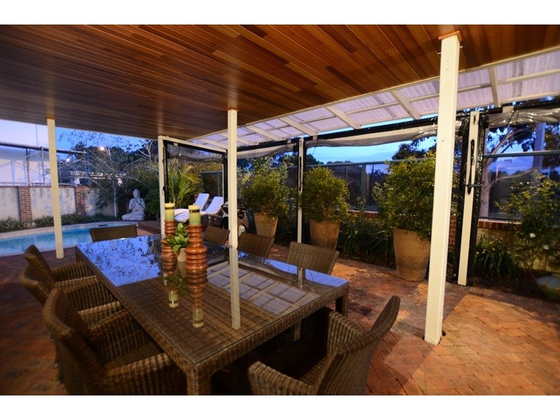 32 Ash Grove, Duncraig WA 6023