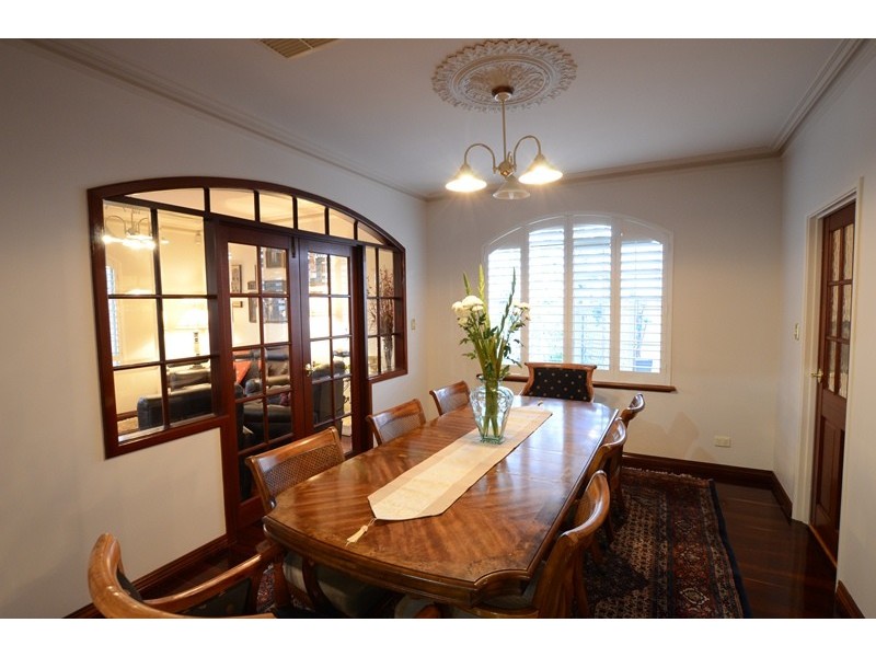 32 Ash Grove, Duncraig WA 6023