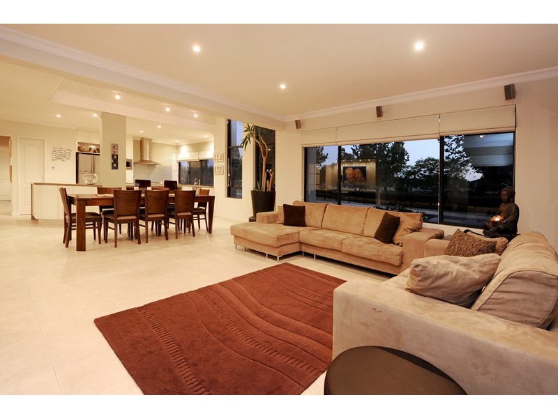 1 Siena Court, Stirling WA 6021