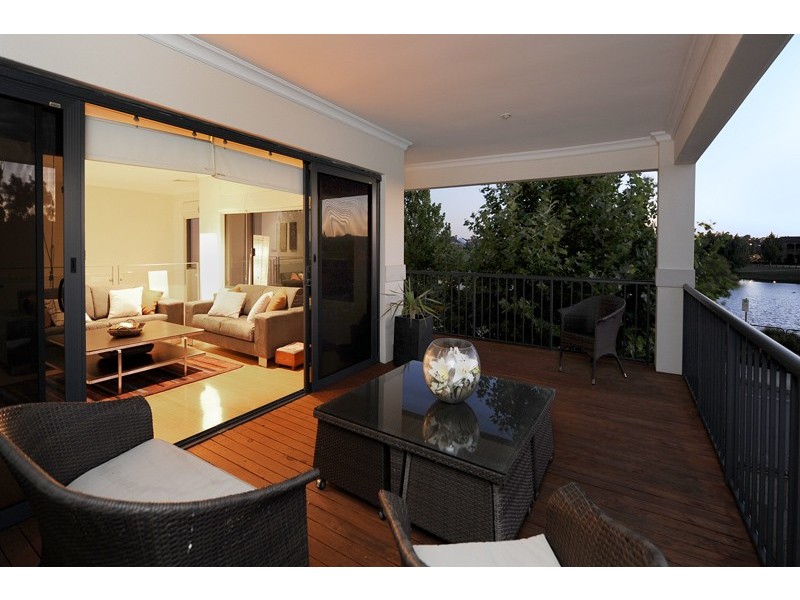 1 Siena Court, Stirling WA 6021