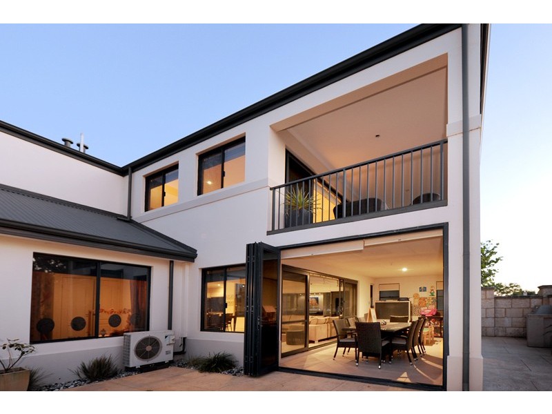 1 Siena Court, Stirling WA 6021