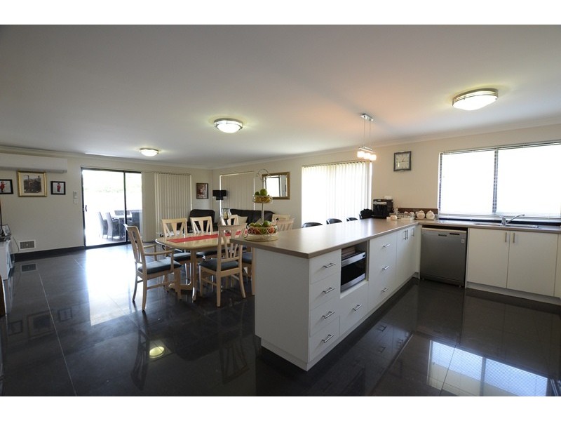 35A Whittle Place, Stirling WA 6021