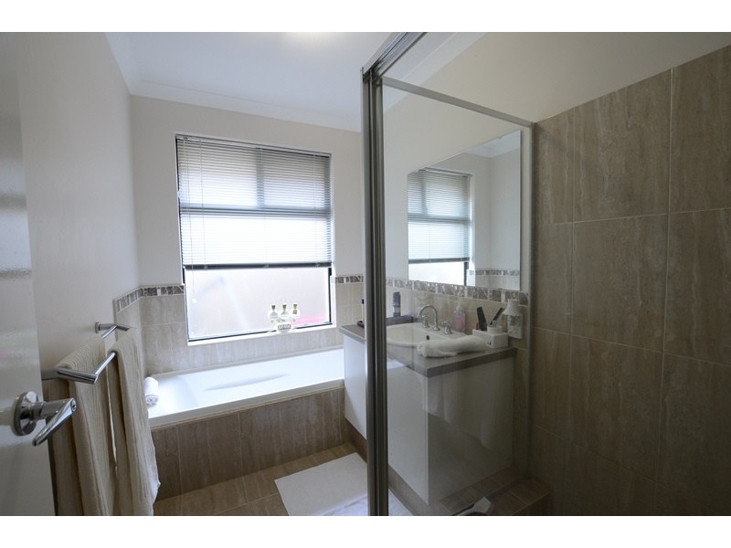 35A Whittle Place, Stirling WA 6021