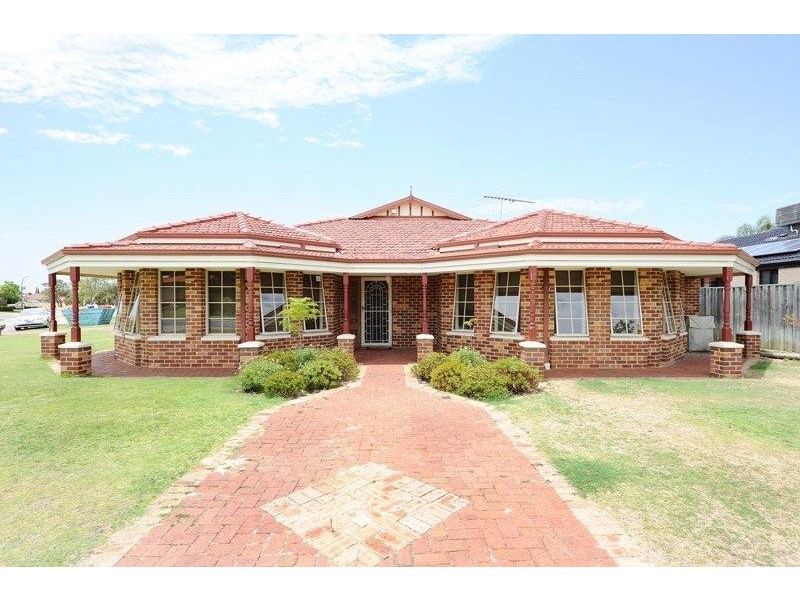 3 Holbury Way, Landsdale WA 6065