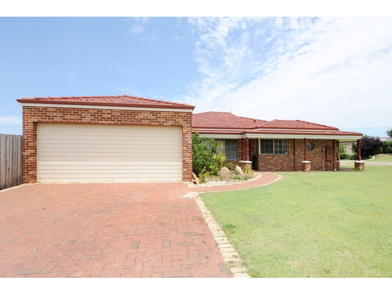 3 Holbury Way, Landsdale WA 6065