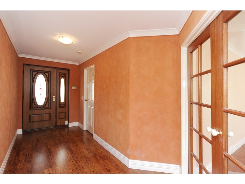 3 Holbury Way, Landsdale WA 6065