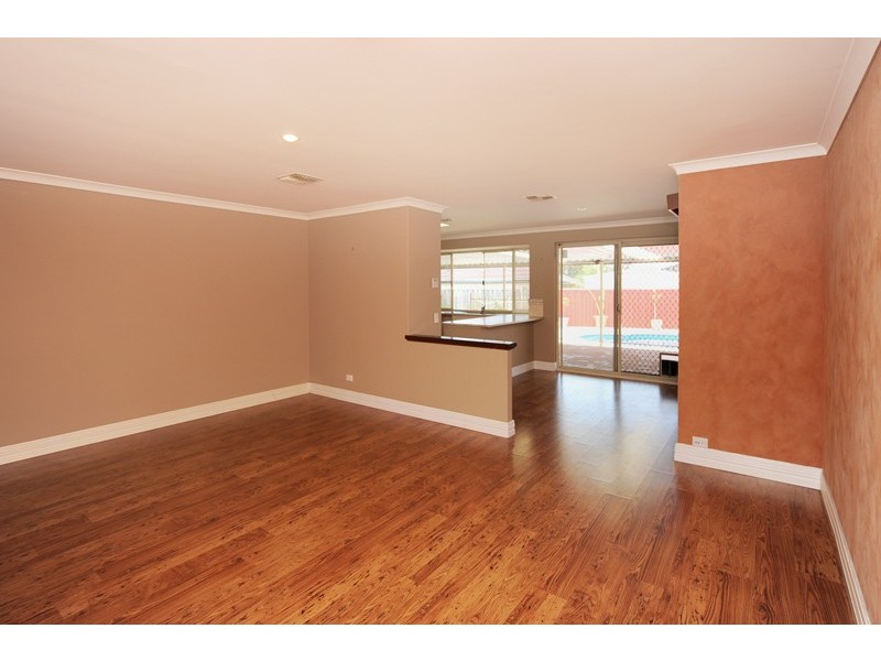 3 Holbury Way, Landsdale WA 6065