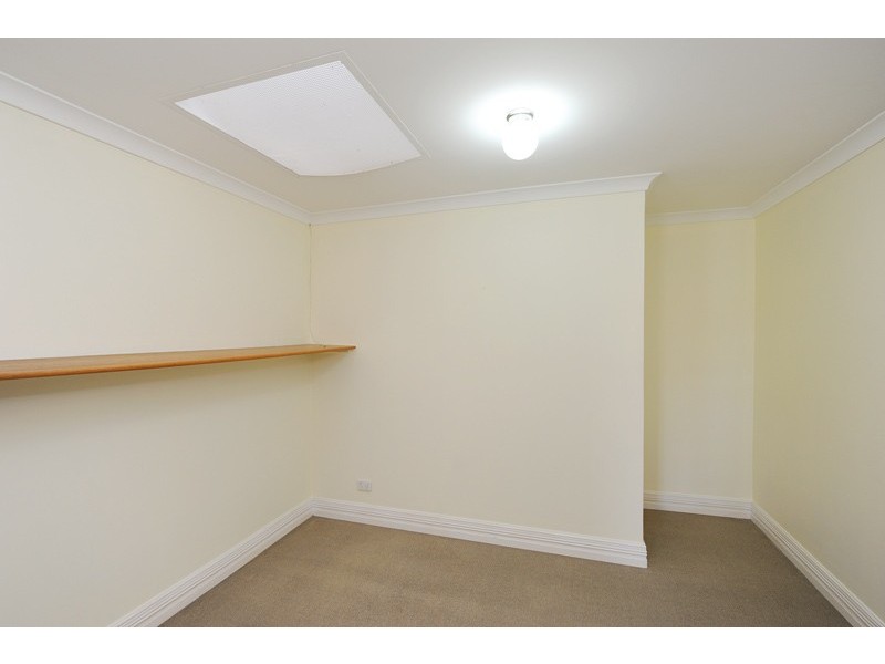 3 Holbury Way, Landsdale WA 6065