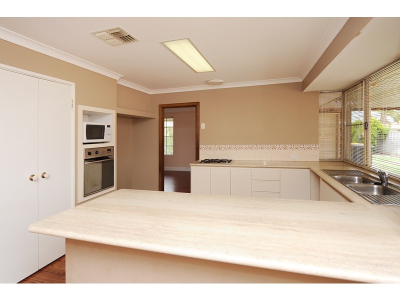 3 Holbury Way, Landsdale WA 6065