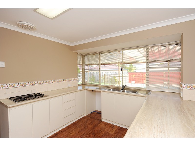 3 Holbury Way, Landsdale WA 6065