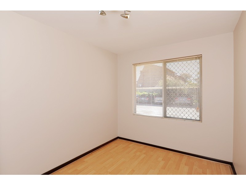 24B/305 Harbourne Street, Glendalough WA 6016