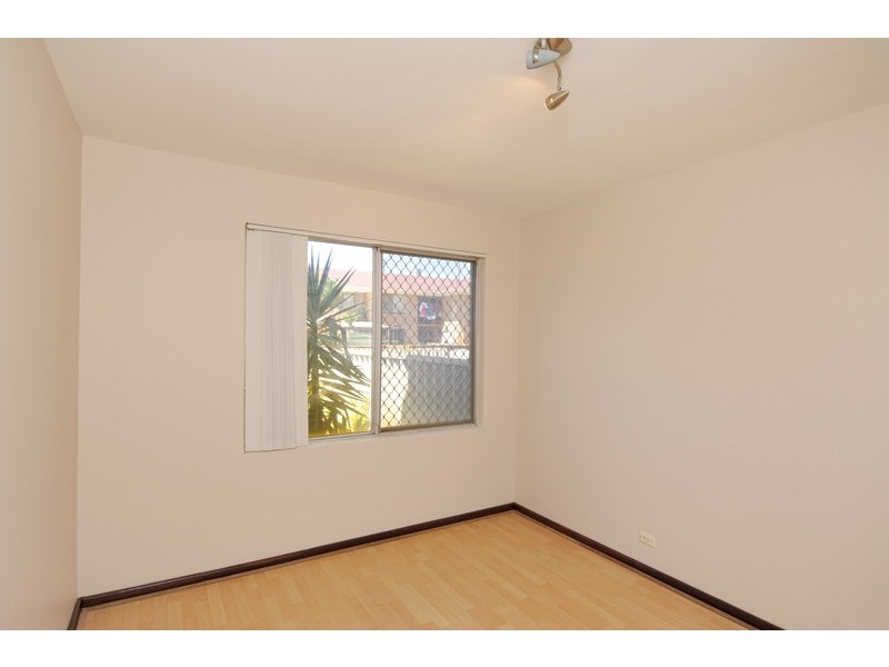 24B/305 Harbourne Street, Glendalough WA 6016