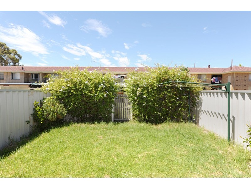 24B/305 Harbourne Street, Glendalough WA 6016