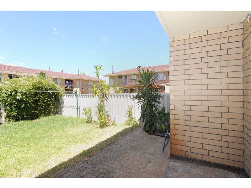 24B/305 Harbourne Street, Glendalough WA 6016