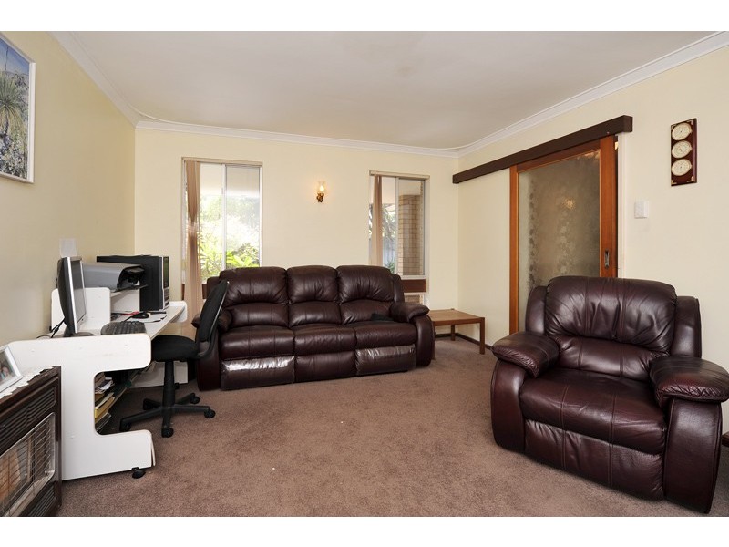 582 Beach Road, Hamersley WA 6022