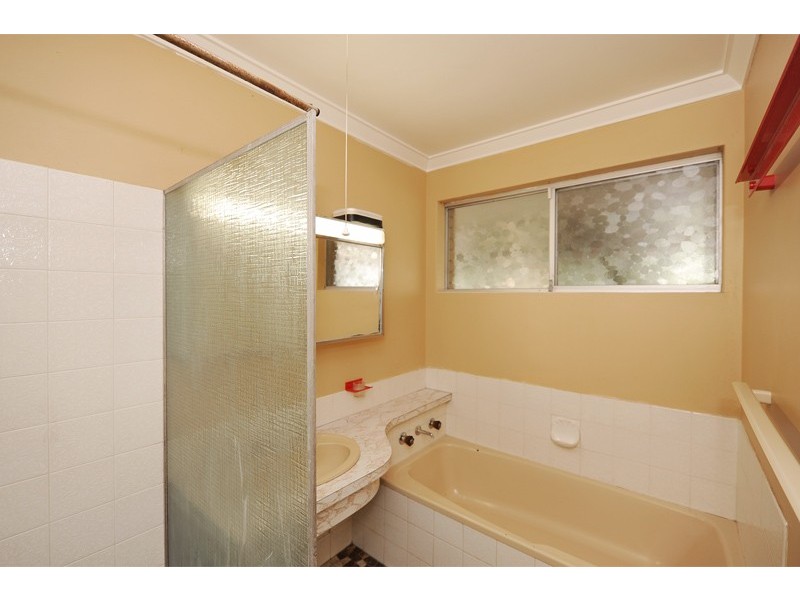 582 Beach Road, Hamersley WA 6022