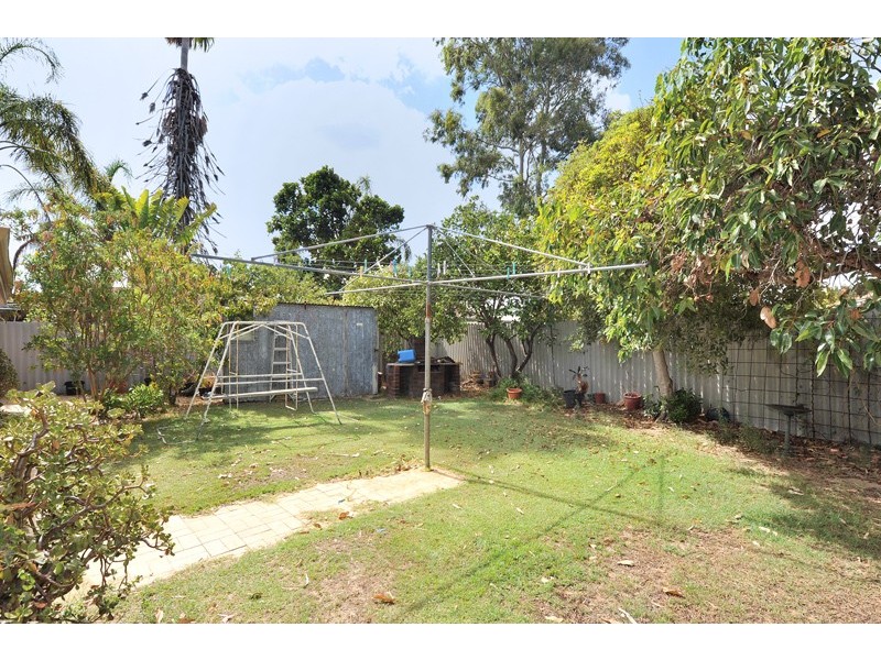 582 Beach Road, Hamersley WA 6022