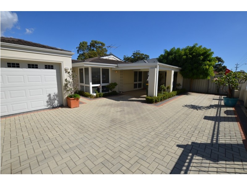 670 Beach Road, Hamersley WA 6022