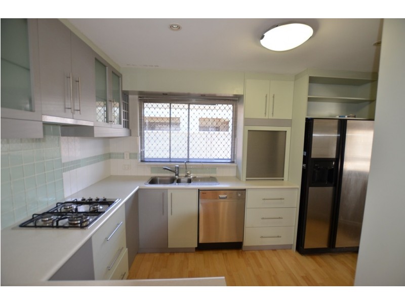 670 Beach Road, Hamersley WA 6022