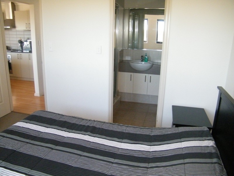10/37 Piccadilly Circle, Joondalup WA 6027