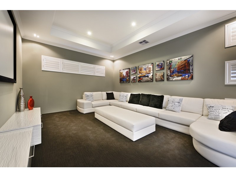 12 Adlington Way, Ellenbrook WA 6069