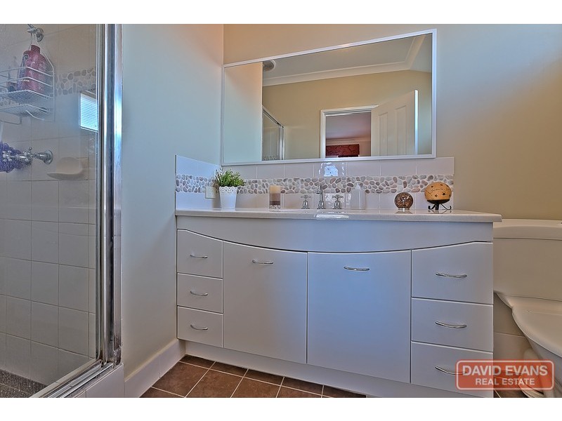 16A Tynemouth Close, Merriwa WA 6030