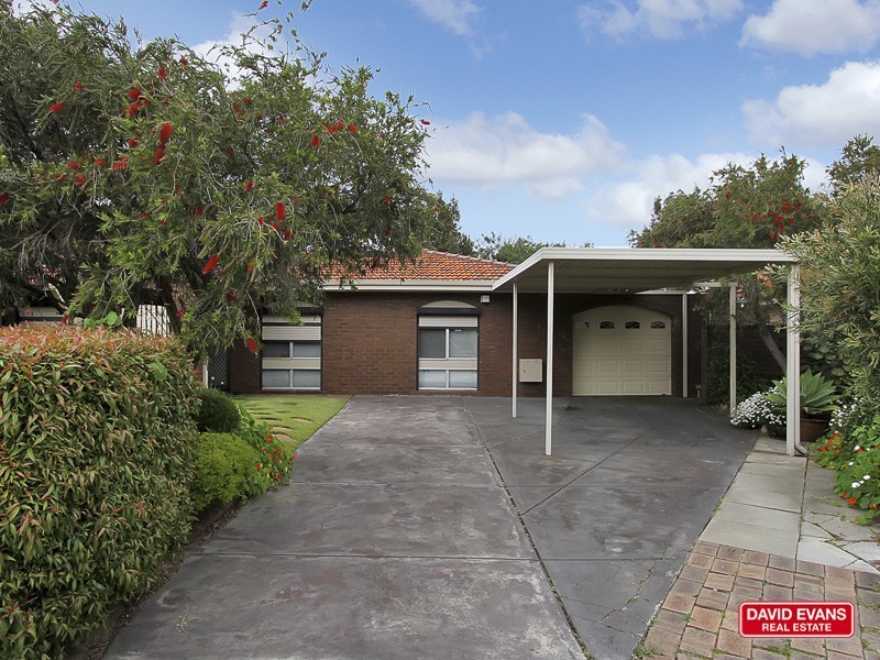 56 Nanovich Avenue, Girrawheen WA 6064