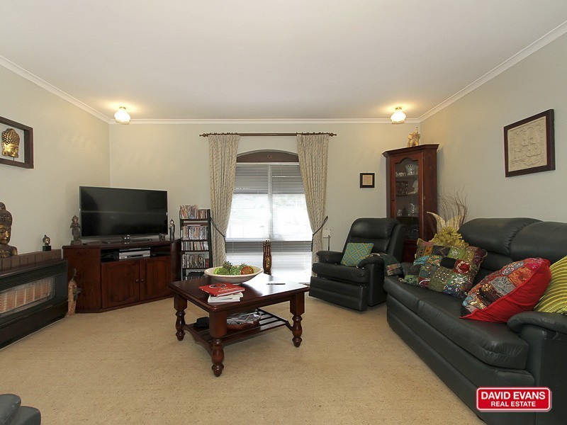 56 Nanovich Avenue, Girrawheen WA 6064