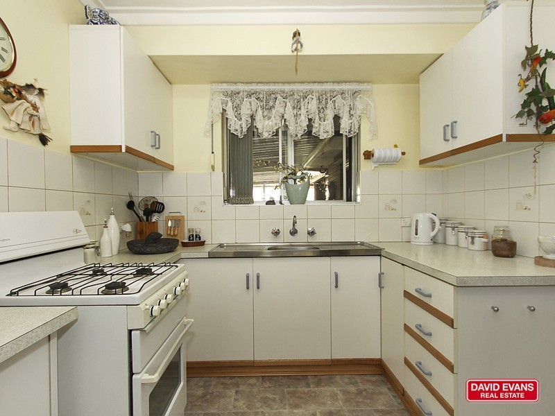 56 Nanovich Avenue, Girrawheen WA 6064